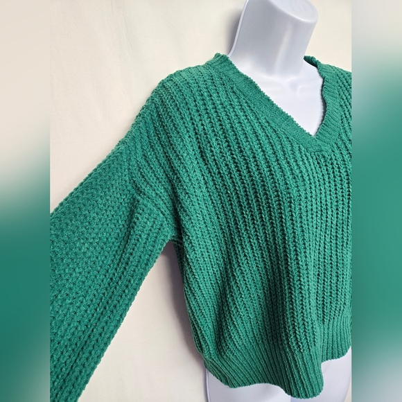 Derek Heart S Green Knit Sweater Cropped Long Sleeve V Neck - Picture 3 of 6
